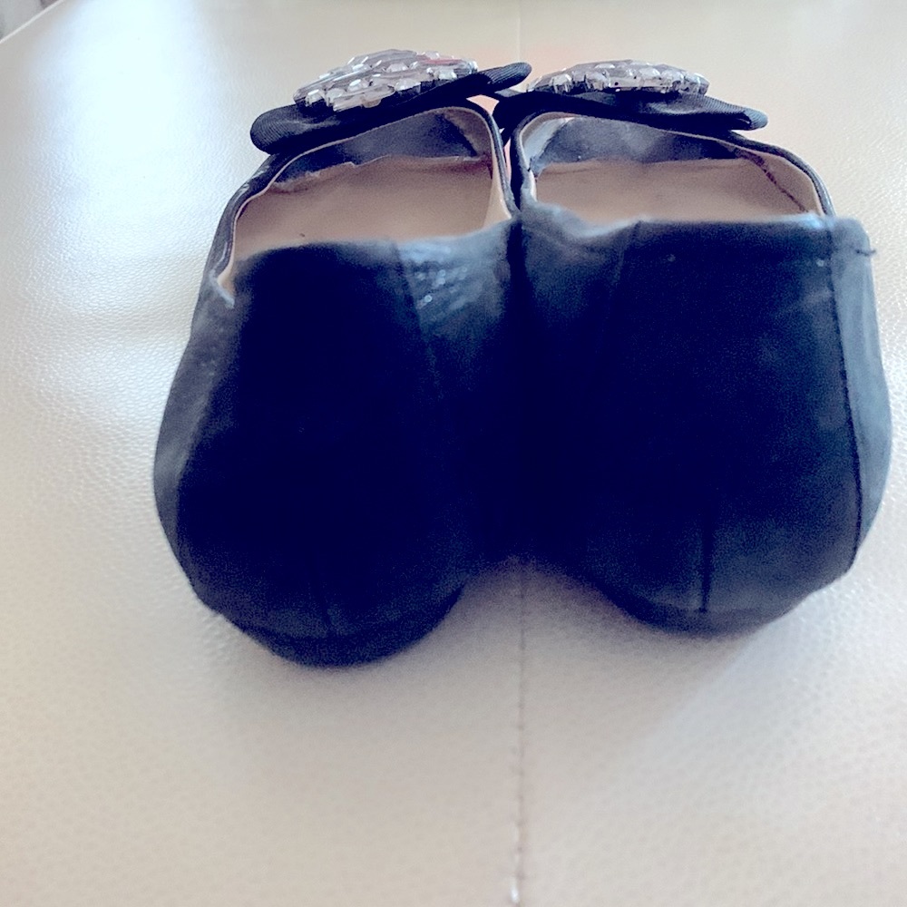 Nine West Flats SZ 8 Navy Crystal Embellished Open Toe Slip On Everday - Picture 2 of 5